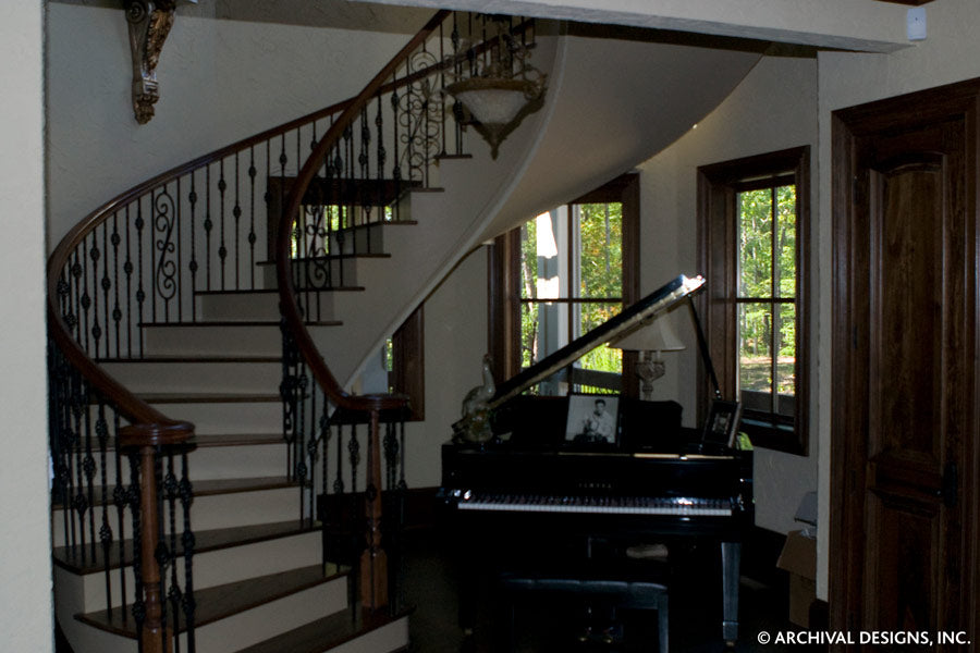 Corrineaux Estate House Plan - Staircase